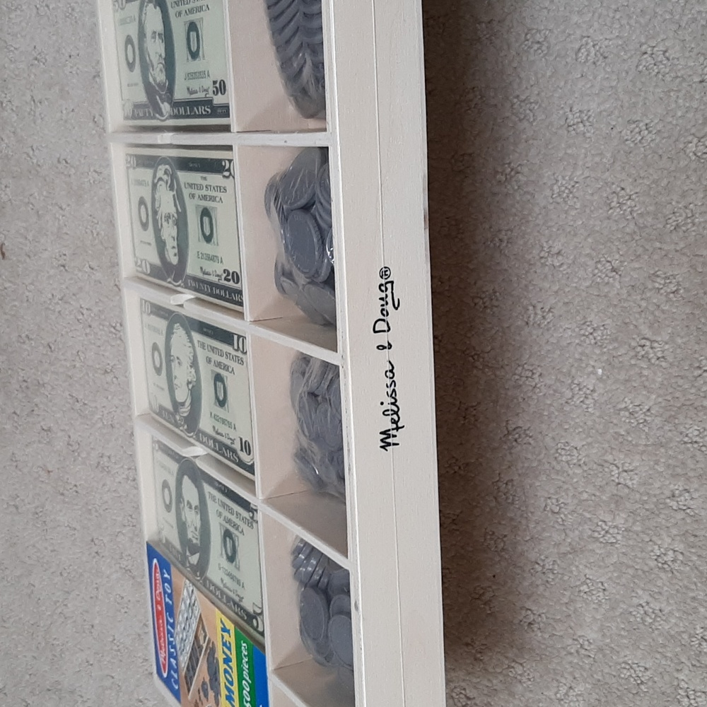 Melissa & Doug play money - Picture 5 of 5